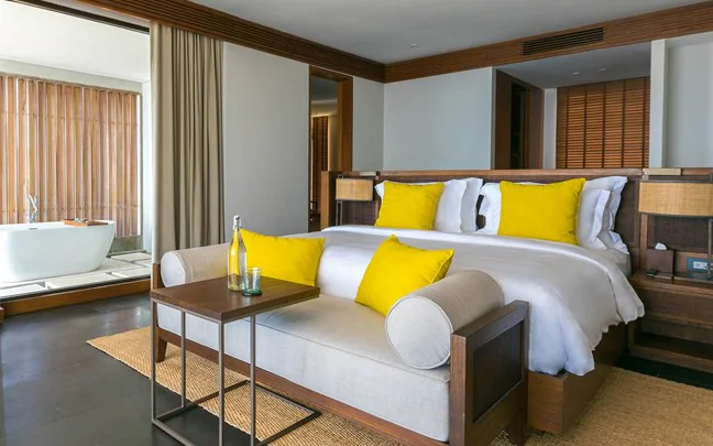 Sky Pool Suite
